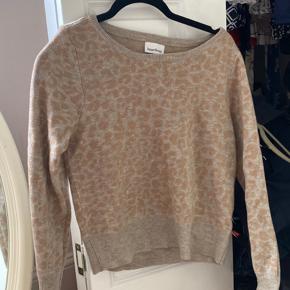 Heartloom pullover sweater size small